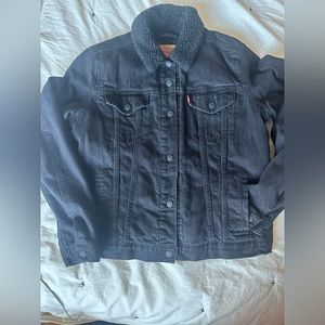 Levis Women Black Sherpa